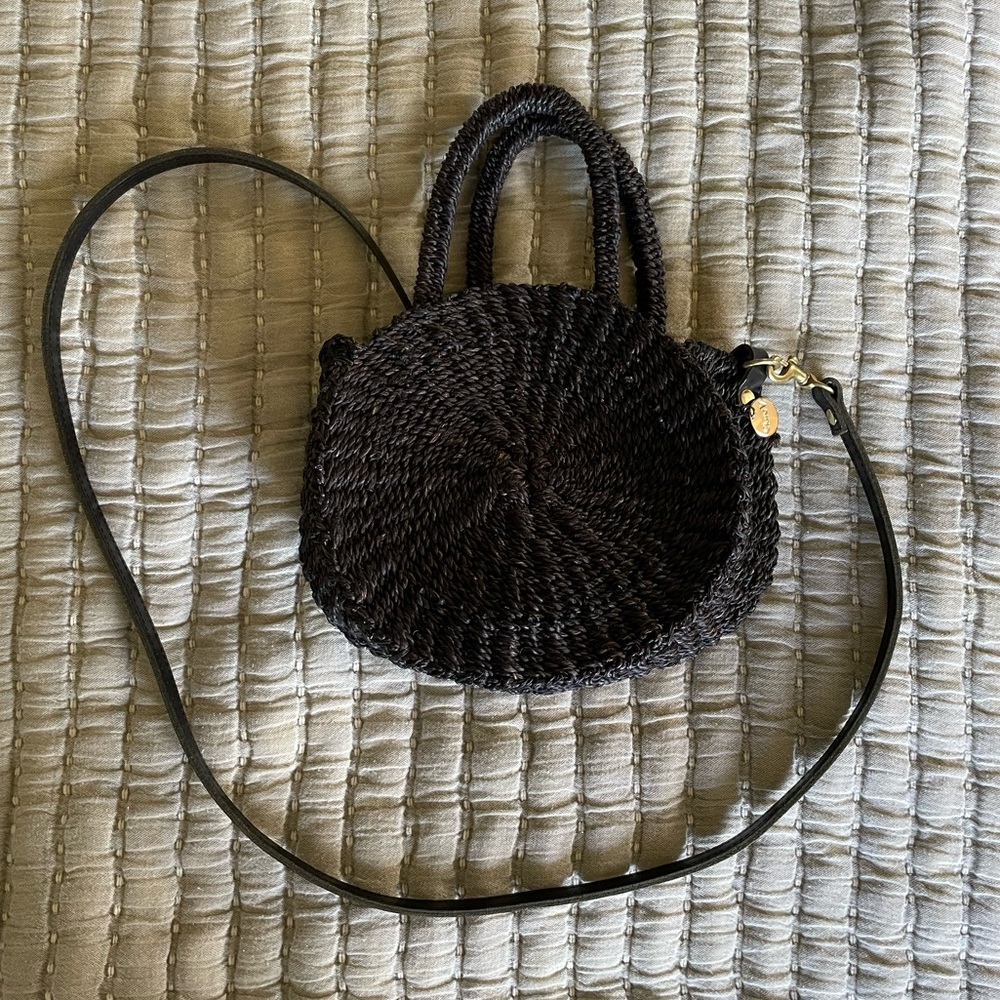 Clare V Round Woven Crossbody Bag in Dark Brown/black